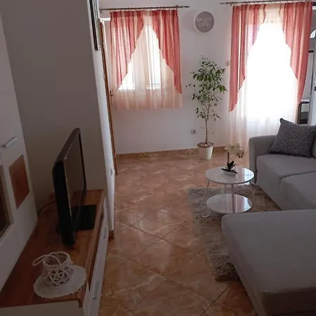 Sime Apartment *